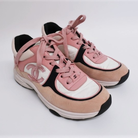 CHANEL Shoes - Chanel 19C CC Trainers Pink Leather & Suede